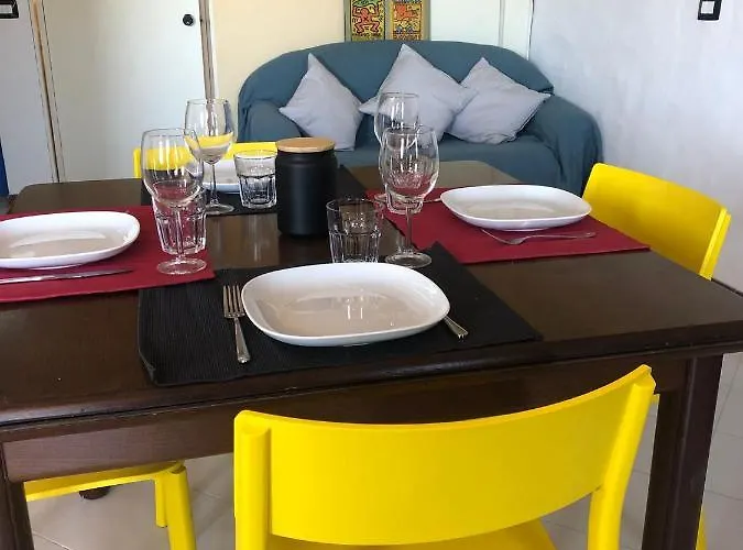 Guest Host - Two In Aldiola * Porto Rotondo