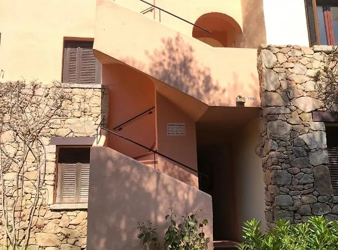 Guest Host - Two In Aldiola Apartment Porto Rotondo